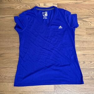 Adidas ultimate tee V-Neck Top in PURPLE